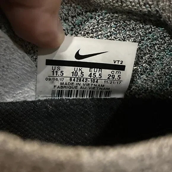 Nike Air VaporMax Flyknit 2 Mens 11.5 Black Dusty Cactus Hyper Jade Sneaker - Picture 14 of 16